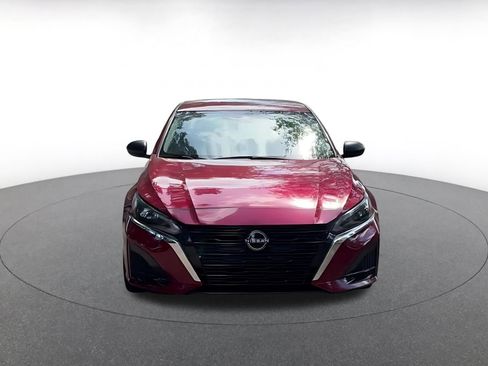 Used 2025 Nissan Altima 2.5 SV image 4