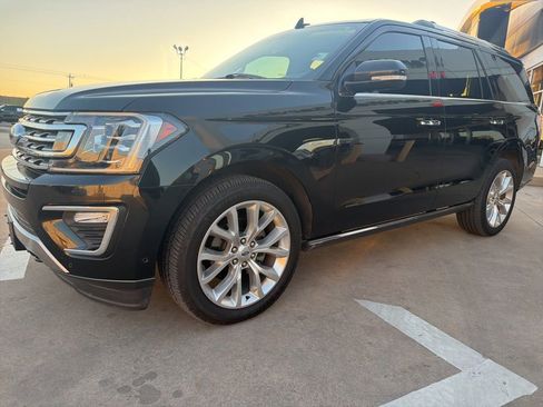 Used 2018 Ford Expedition Limited w/ Equipment Group 302A AWD/4WD image 7