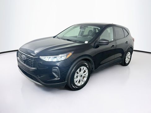 Used 2025 Ford Escape Active FWD image 3