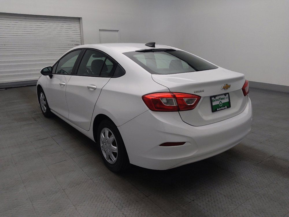 Used 2017 Chevrolet Cruze LS FWD image 5