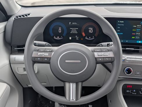 New 2026 Hyundai Kona SE image 8