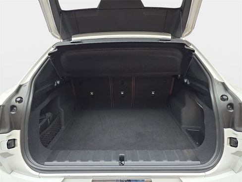 Used 2025 BMW X2 xDrive28i w/ M Sport Package image 15