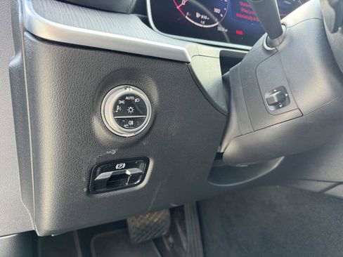 Used 2026 Mercedes-Benz C 300 Sedan image 7