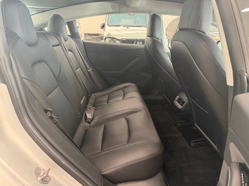 Used 2018 Tesla Model 3 Long Range RWD image 23