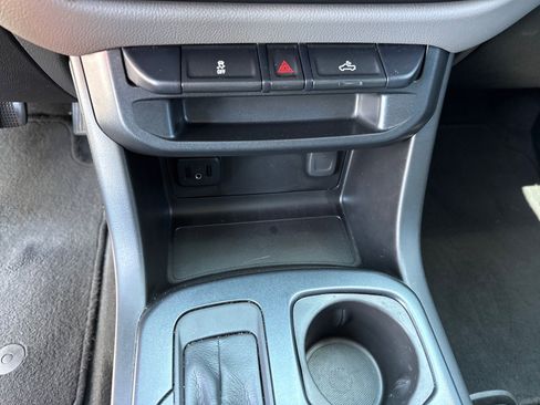 Used 2019 Chevrolet Colorado W/T w/ WT Convenience Package RWD image 20