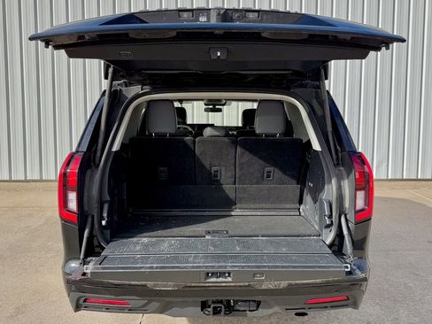 Certified 2025 Ford Expedition Active image 17