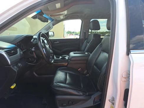 Used 2018 Chevrolet Tahoe LS RWD image 9