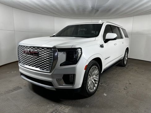 Used 2023 GMC Yukon XL Denali w/ Denali Reserve Package image 1