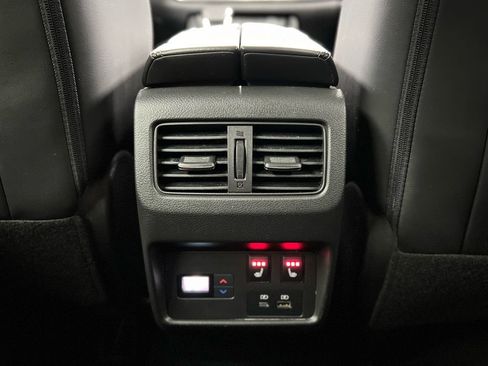 Used 2021 Nissan Rogue Platinum image 35