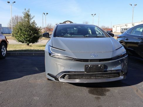 Used 2024 Toyota Prius Limited image 7