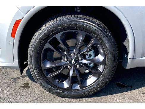 Used 2025 Dodge Durango GT AWD/4WD image 10