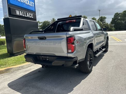 New 2025 Chevrolet Colorado Z71 w/ Midnight Edition image 6