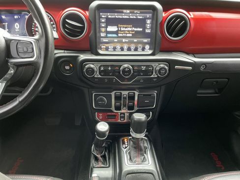 Used 2021 Jeep Gladiator Rubicon w/ Dual Top Group AWD/4WD image 21
