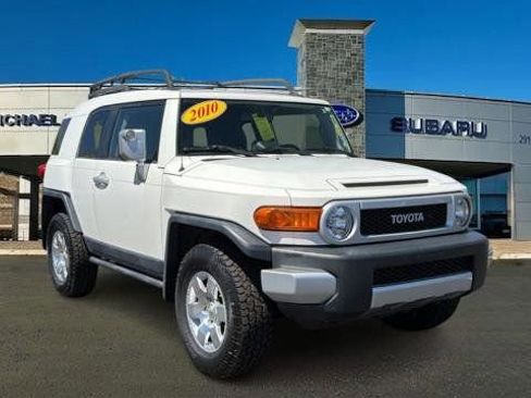 Used 2010 Toyota FJ Cruiser 4WD image 1