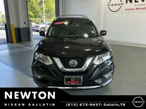 Used 2019 Nissan Rogue SV w/ Premium Package FWD image 21