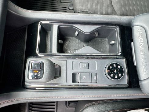 Used 2023 Nissan Pathfinder Rock Creek AWD/4WD image 21