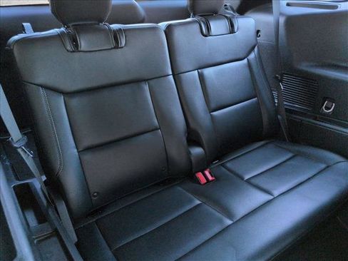 Used 2023 Ford Explorer Limited image 20