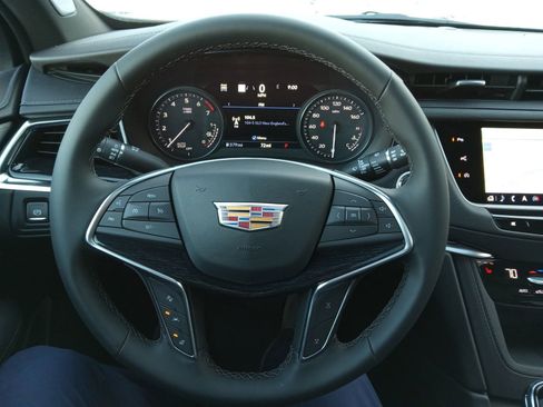 New 2025 Cadillac XT5 Premium Luxury w/ Technology Package image 13