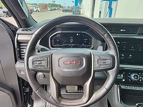Used 2022 GMC Sierra 1500 AT4 w/ AT4 Premium Package AWD/4WD image 12