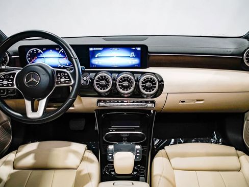 Certified 2022 Mercedes-Benz CLA 250 image 12