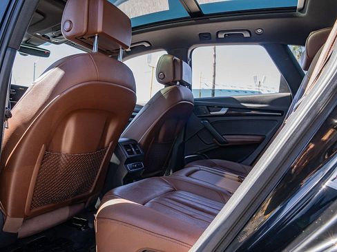 Used 2020 Audi Q5 2.0T Premium Plus w/ Premium Plus Package image 18