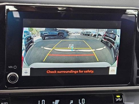 Used 2025 Toyota Camry SE FWD image 12