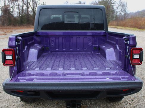 New 2026 Jeep Gladiator Sport image 13