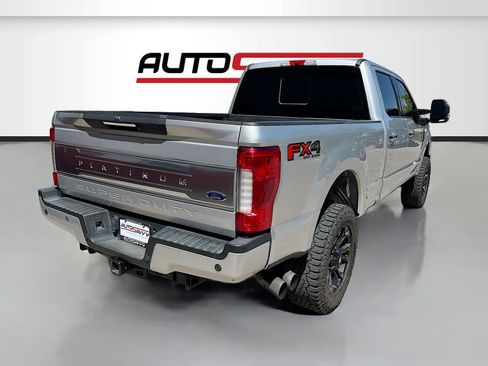 Used 2019 Ford F250 Platinum w/ Platinum Ultimate Package image 7