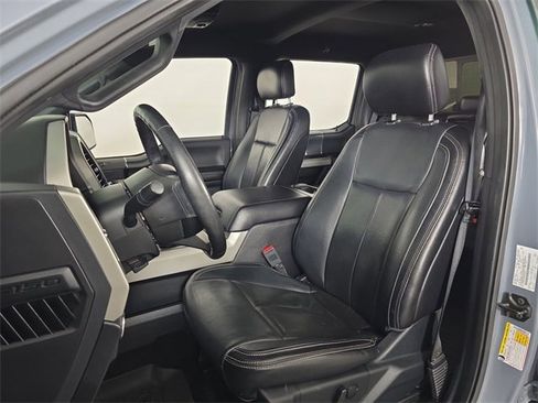 Used 2019 Ford F150 Lariat image 19