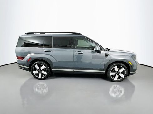 Used 2024 Hyundai Santa Fe Limited FWD image 4