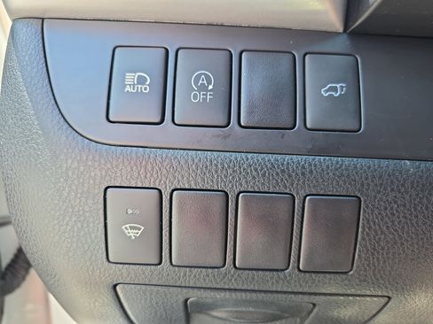 Used 2017 Toyota Highlander SE AWD/4WD image 26