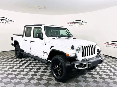Used 2022 Jeep Gladiator Sport