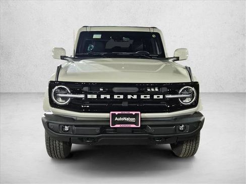 New 2025 Ford Bronco Outer Banks image 6