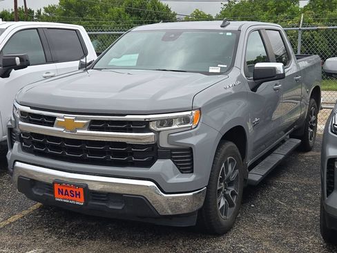 Used 2024 Chevrolet Silverado 1500 LT RWD image 4