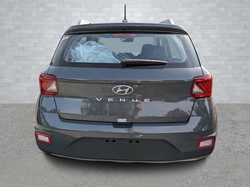 New 2026 Hyundai Venue SEL image 6