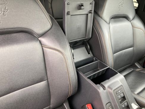 Used 2023 Ford Bronco Badlands w/ Sasquatch Package image 13