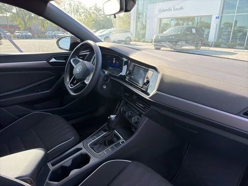Used 2023 Volkswagen Jetta Sport image 17