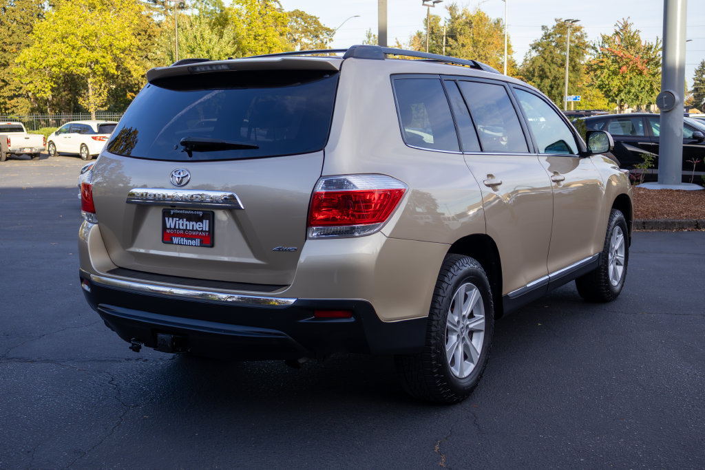 Used 2013 Toyota Highlander SE AWD/4WD image 7