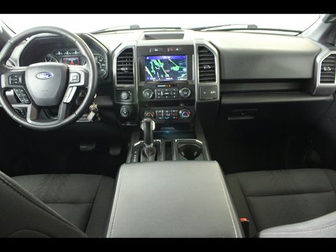 Used 2019 Ford F150 XLT w/ Equipment Group 302A Luxury AWD/4WD image 14