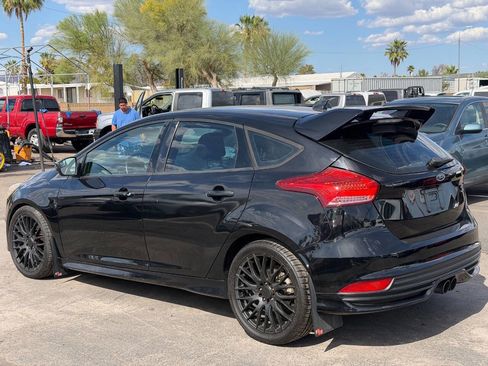 Used 2016 Ford Focus ST FWD image 5