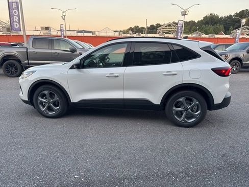 New 2025 Ford Escape ST-Line w/ Equipment Group 301A image 6