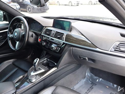 Used 2018 BMW 340i Sedan RWD image 19