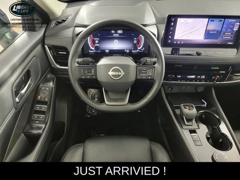 Used 2026 Nissan Rogue SL AWD/4WD image 25