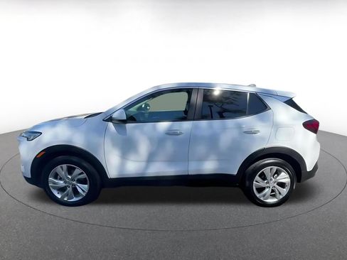 Used 2025 Buick Encore GX Preferred FWD image 8