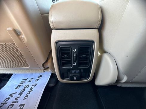Used 2019 Jeep Grand Cherokee Limited AWD/4WD image 12