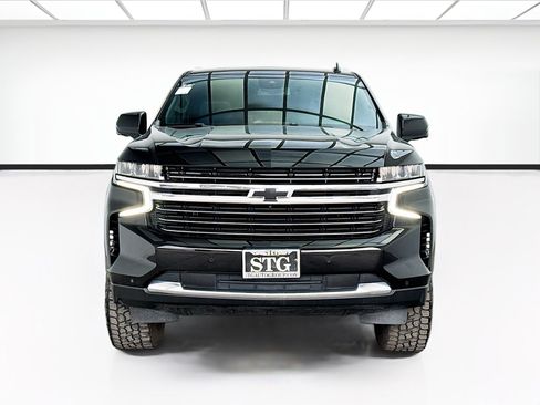 Used 2023 Chevrolet Tahoe LT w/ Luxury Package RWD image 2