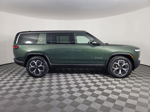 Used 2024 Rivian R1S Adventure image 6