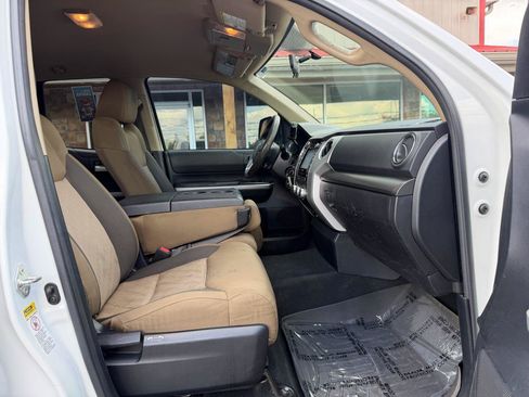 Used 2014 Toyota Tundra SR5 AWD/4WD image 22