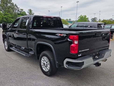 Used 2025 Chevrolet Silverado 2500 LT w/ Convenience Package AWD/4WD image 10