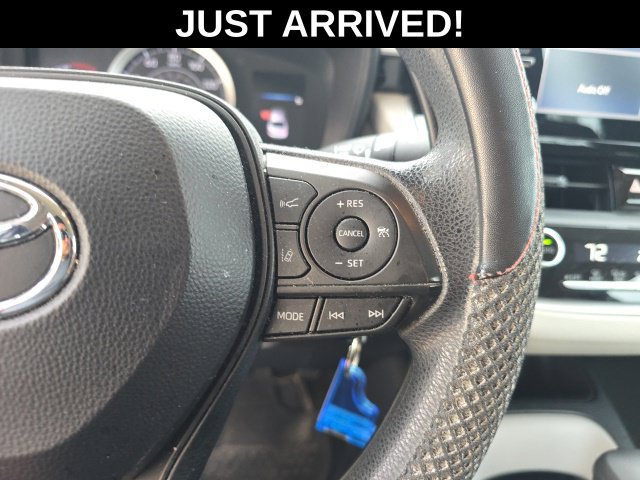 Used 2020 Toyota Corolla LE FWD image 12